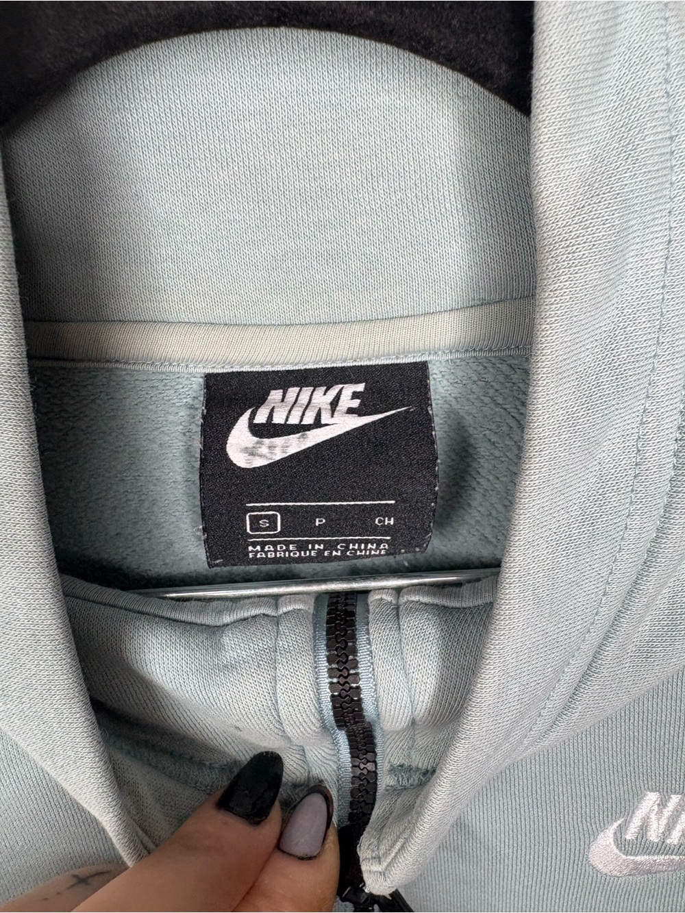 NIKE Women’s- Pull Over-Size: Small-Soft Mint - Picture 5 of 6